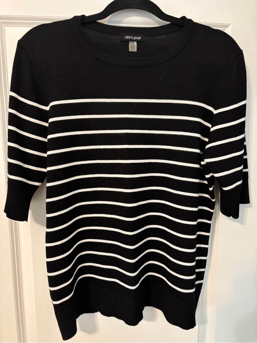 Cable & Gauge Black & White Striped Scoop Neck Knit Sweater - Size L